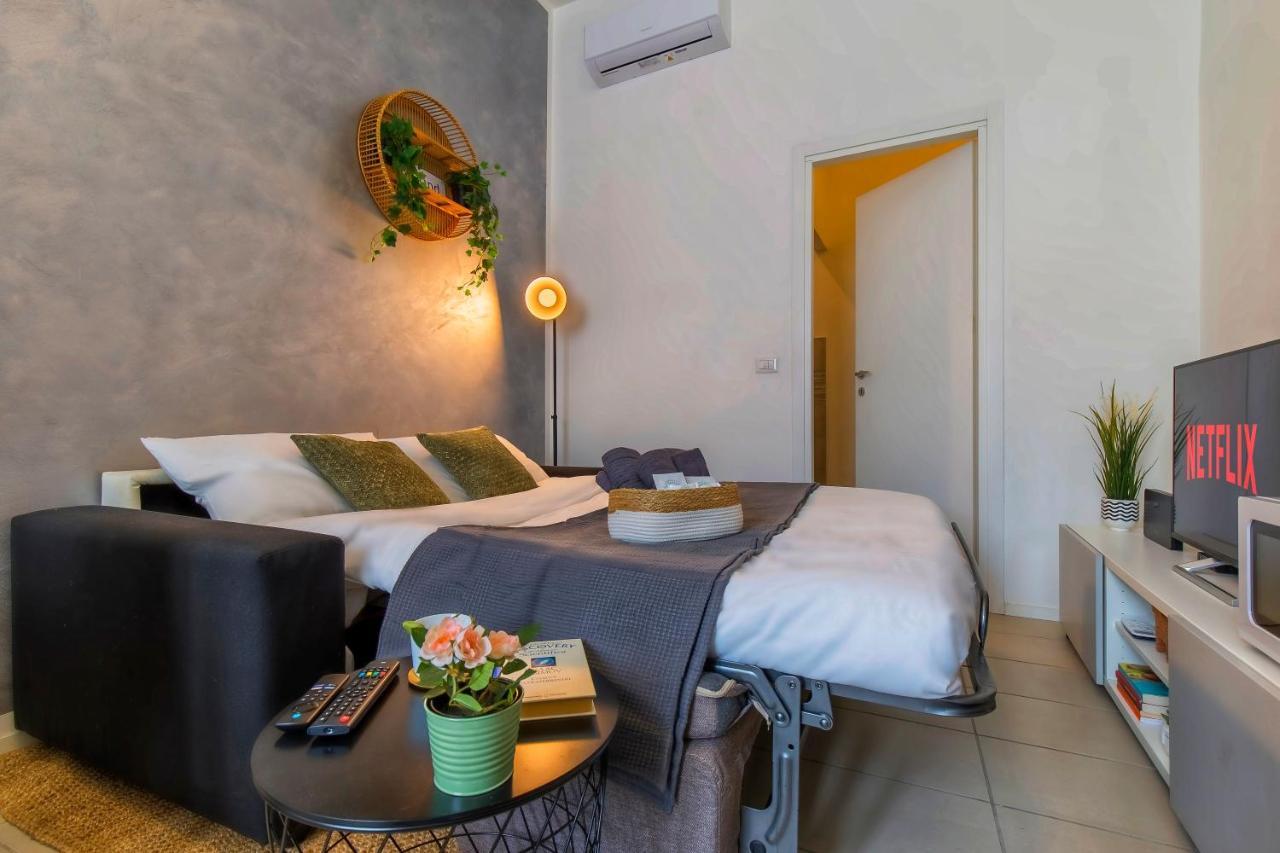 Central & Comfy Flat In The Beating Heart Of Турин Экстерьер фото